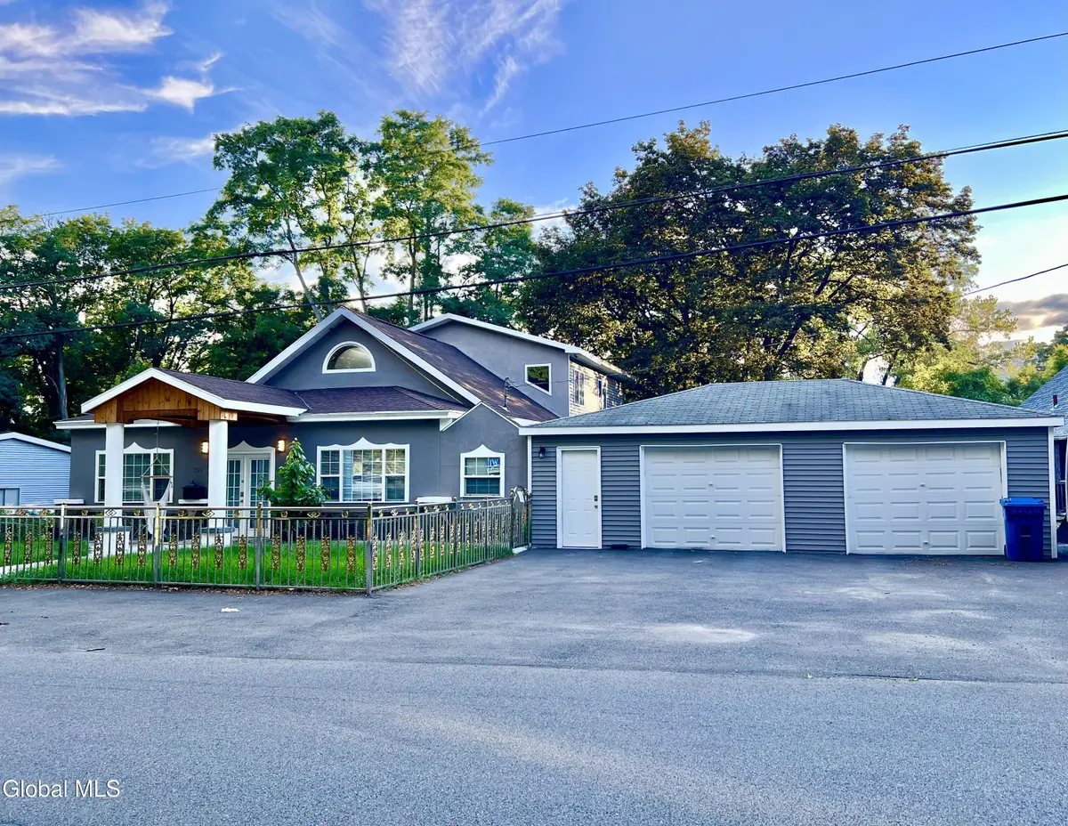 354 Olean Street, Schenectady, NY 12306 - Image #1