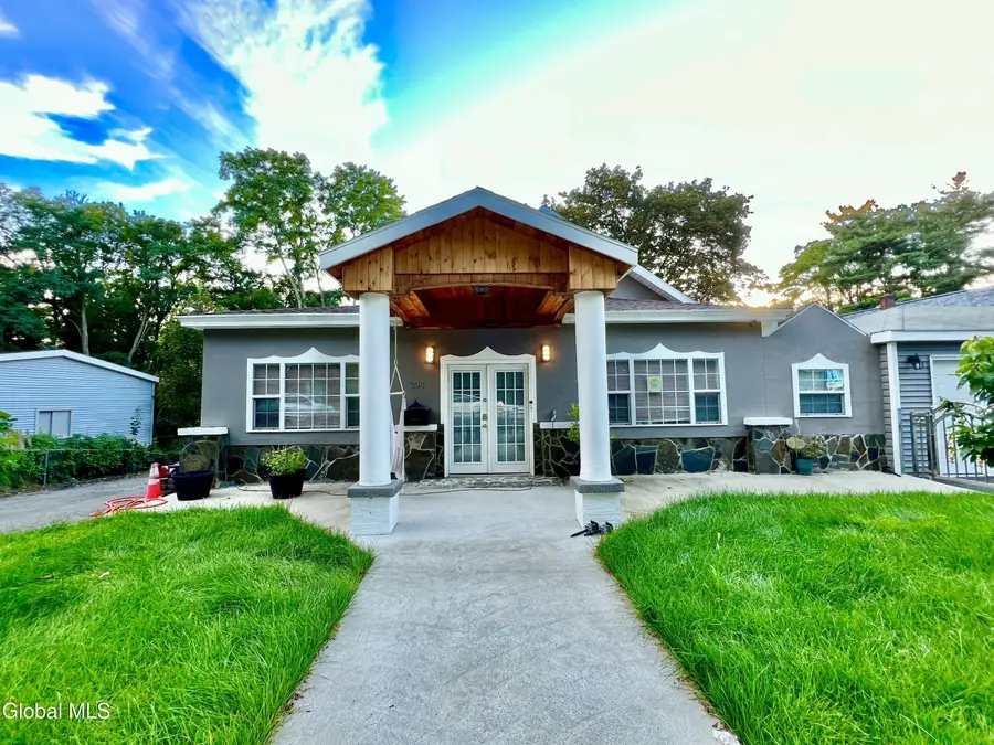 354 Olean Street, Schenectady, NY 12306 - Image #2