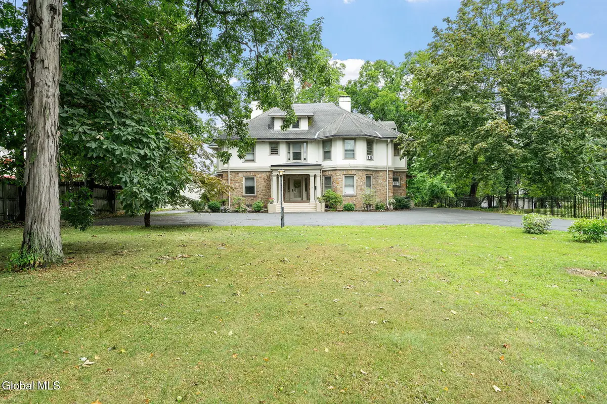 409 2nd Avenue, Troy, NY 12182 - Image #1