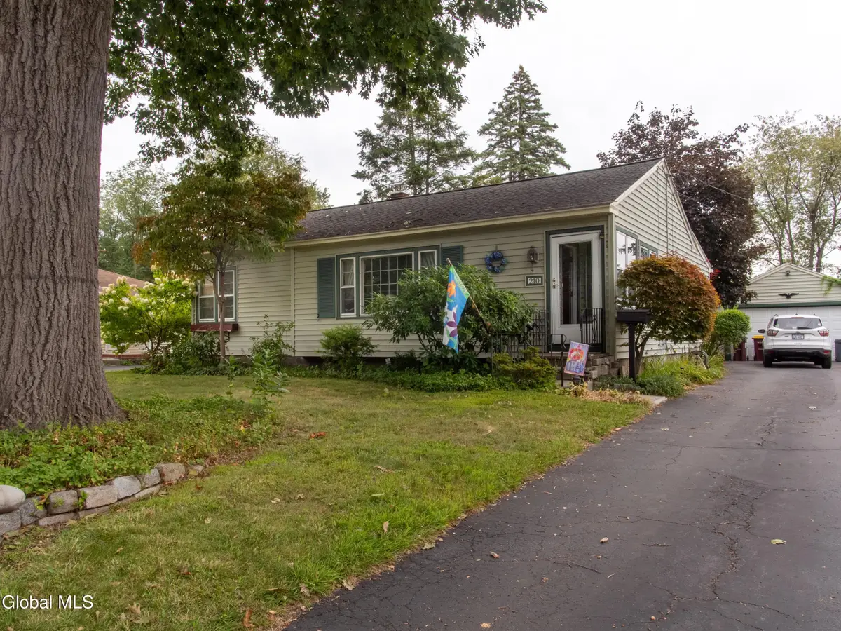 210 Kenwood Avenue, Bethlehem, NY 12054 - #1