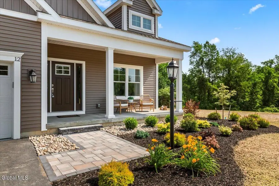 12 Clover Leaf Drive, Halfmoon, NY 12065 - Image #3