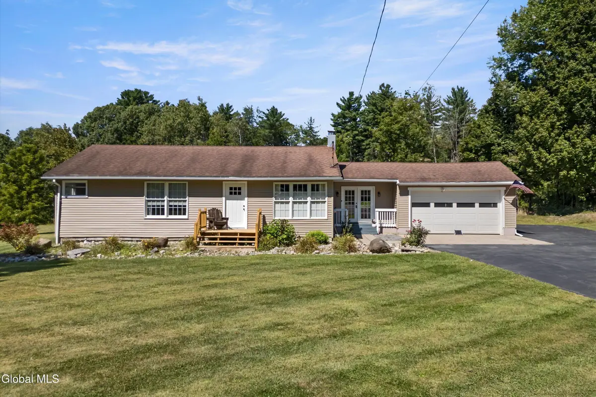 329 Lakeview Road, Broadalbin, NY 12025 - Image #1