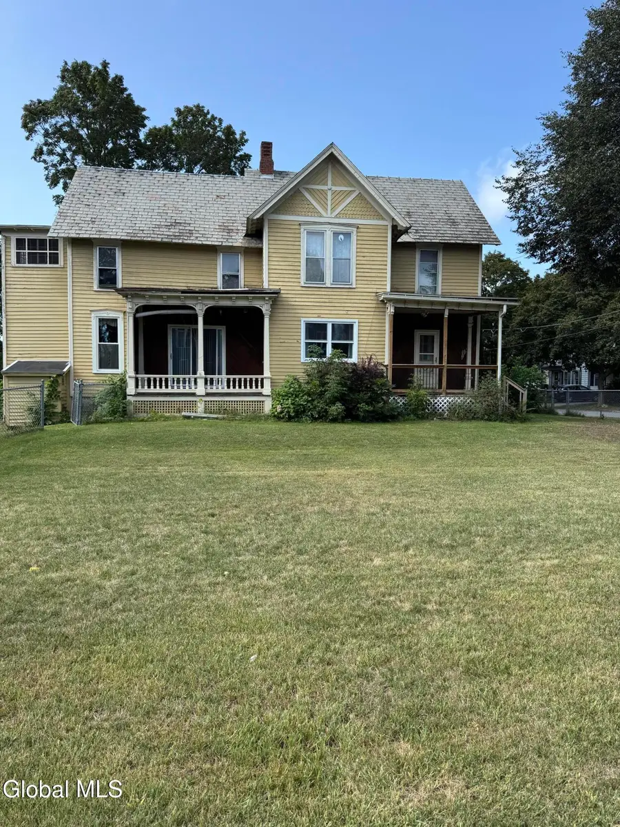 16 Grove Avenue, Glens Falls, NY 12801 - Image #2