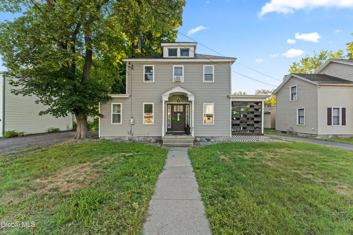 21 Saratoga Avenue, South Glens Falls, NY 12803 - Image #1