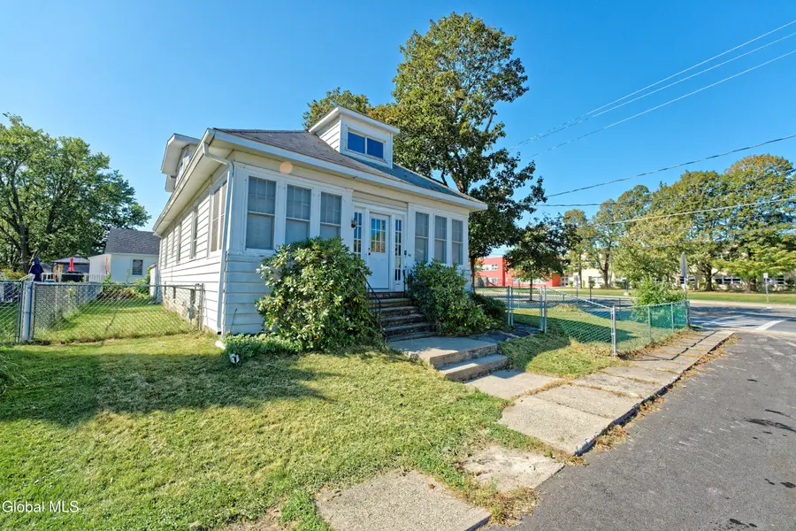 44 Carlton Avenue, Cohoes, NY 12047 - Image #2