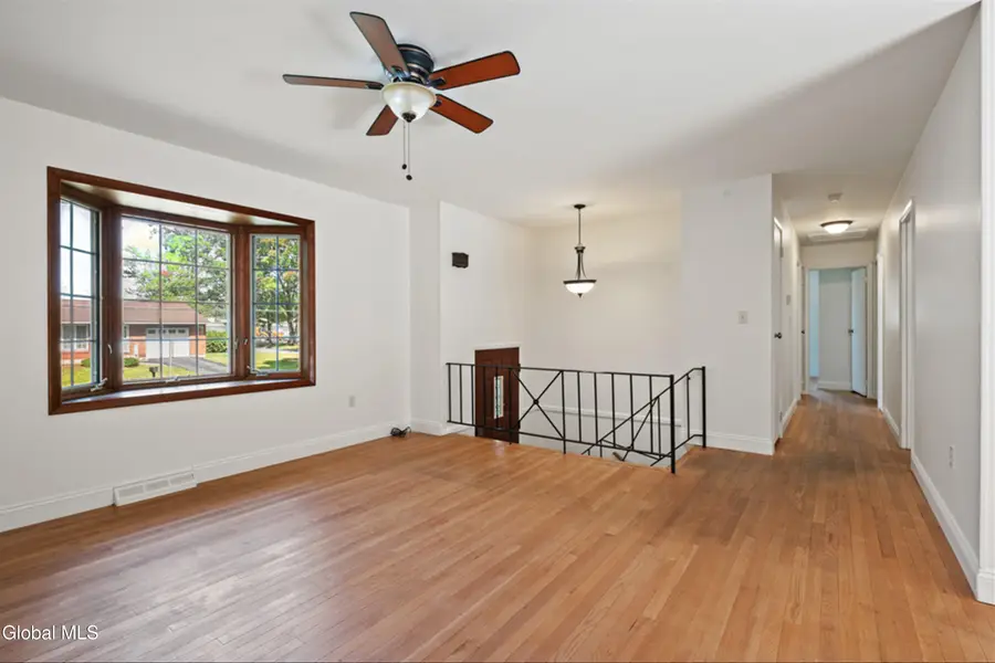 34 Spa Drive, Saratoga Springs, NY 12866 - Image #2