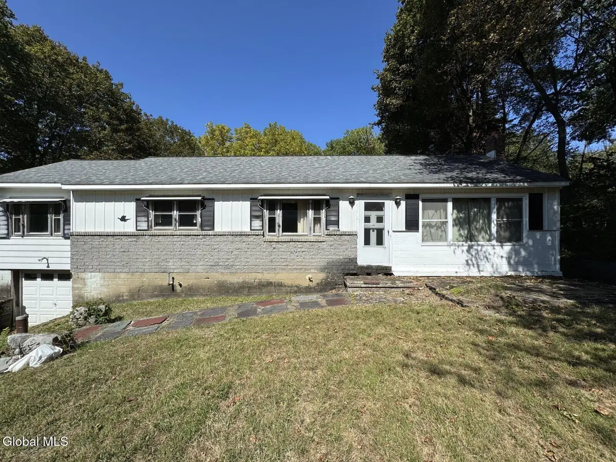 23 Brickyard Road, Schaghticoke Town, NY 12182 - Image #1
