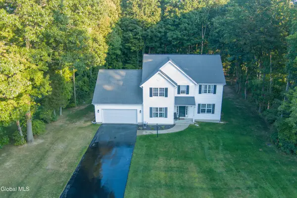 2 Kendall Place, Glenville, NY 12019