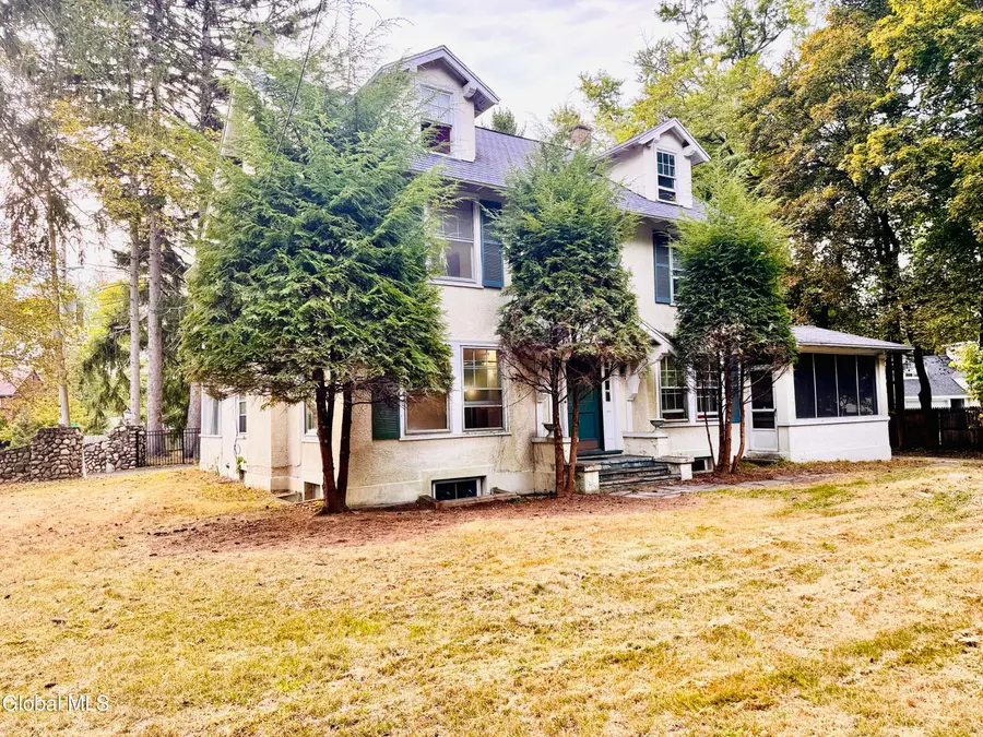 989 Balltown Road, Niskayuna, NY 12309 - Image #2