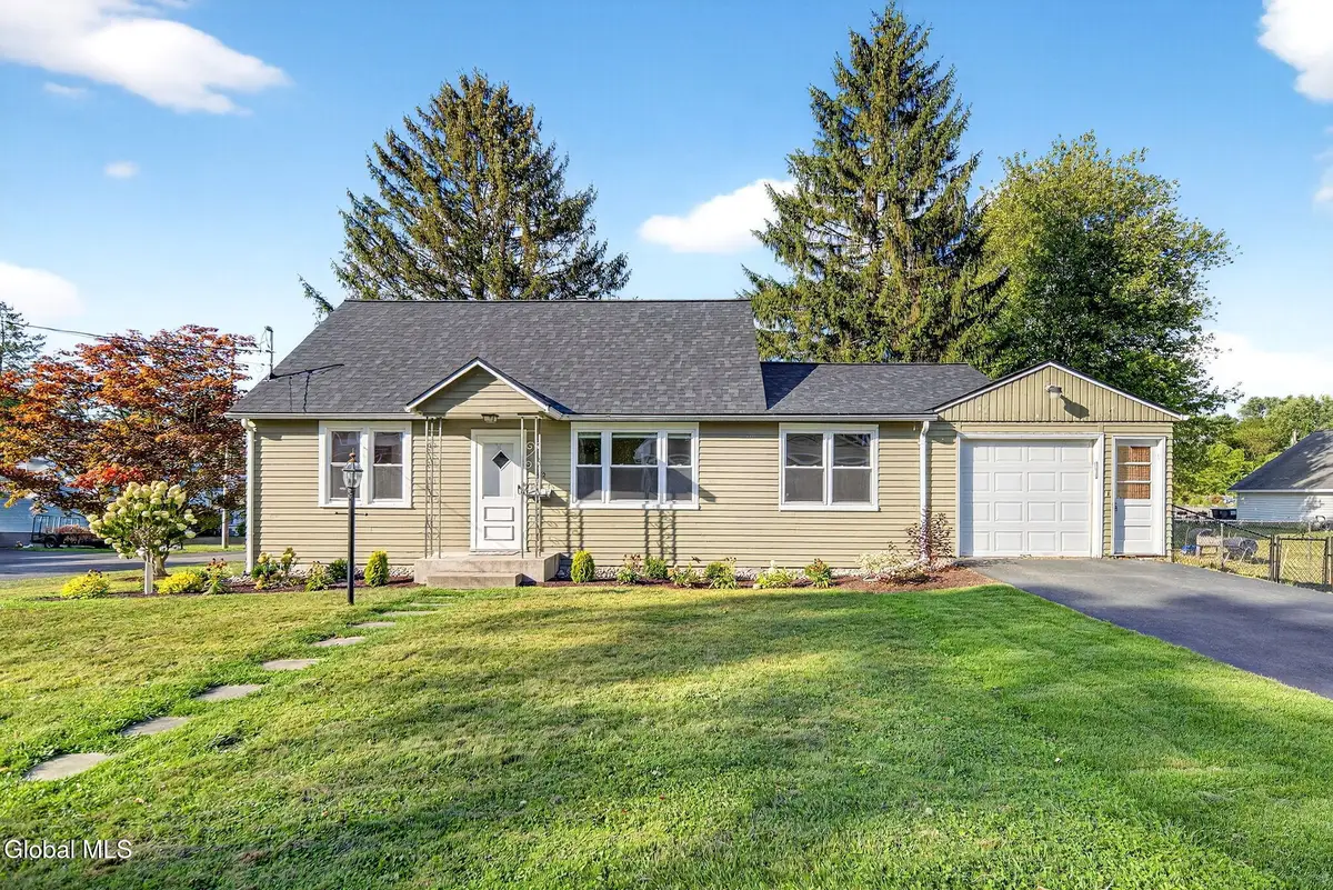 52 Overlook Avenue, Latham, NY 12110 - Image #1