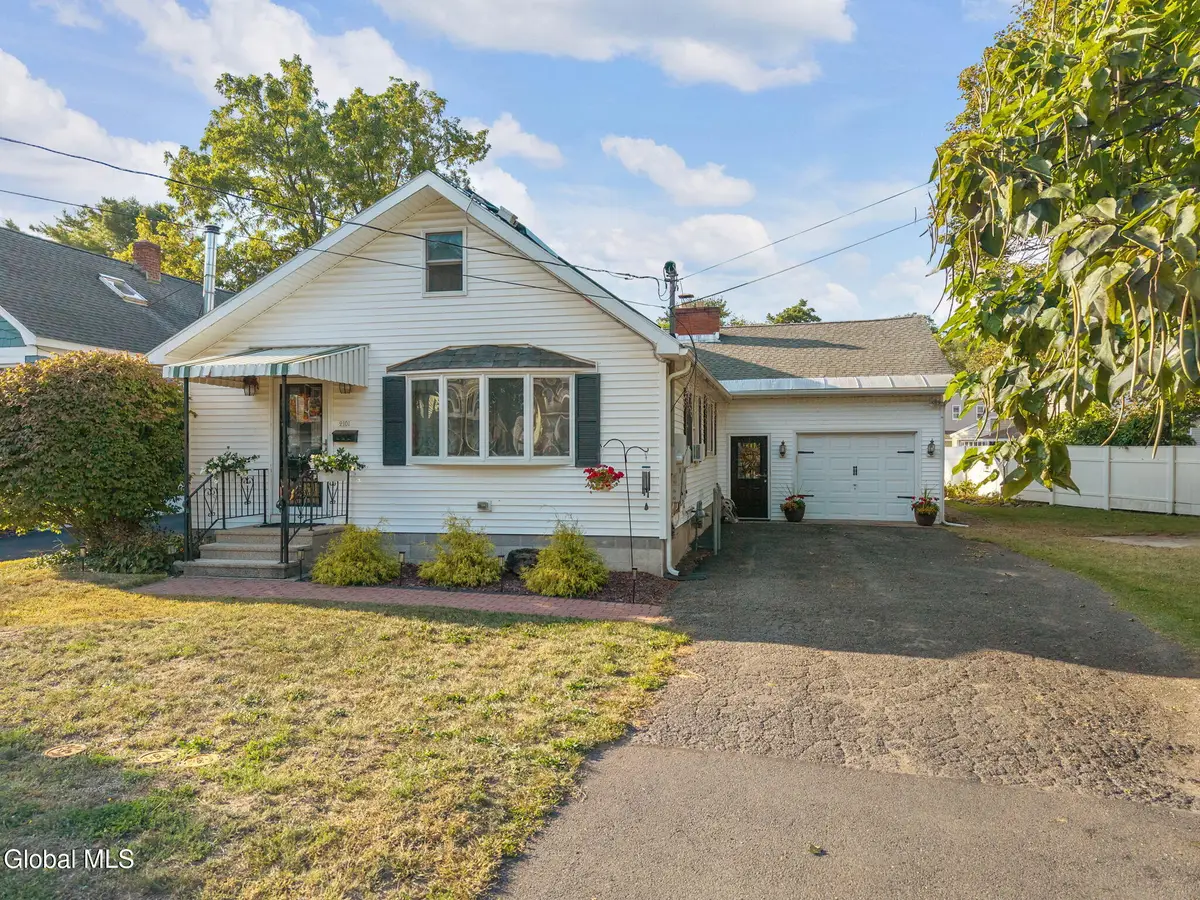 2101 Hollywood Avenue, Rotterdam, NY 12306 - Image #1