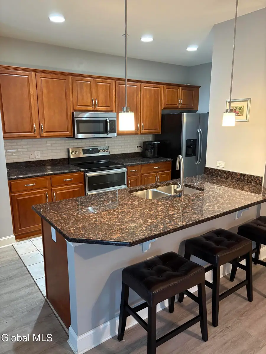 107 Kelly Circle, Guilderland, NY 12009 - Image #3