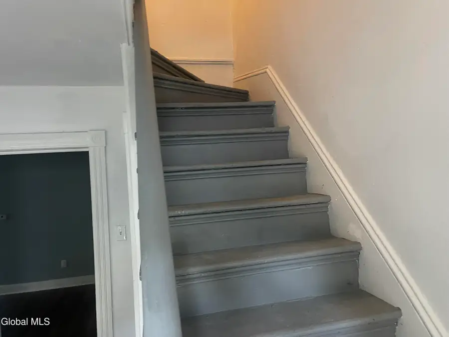 884 Yorkston Street, Schenectady, NY 12303 - Image #2