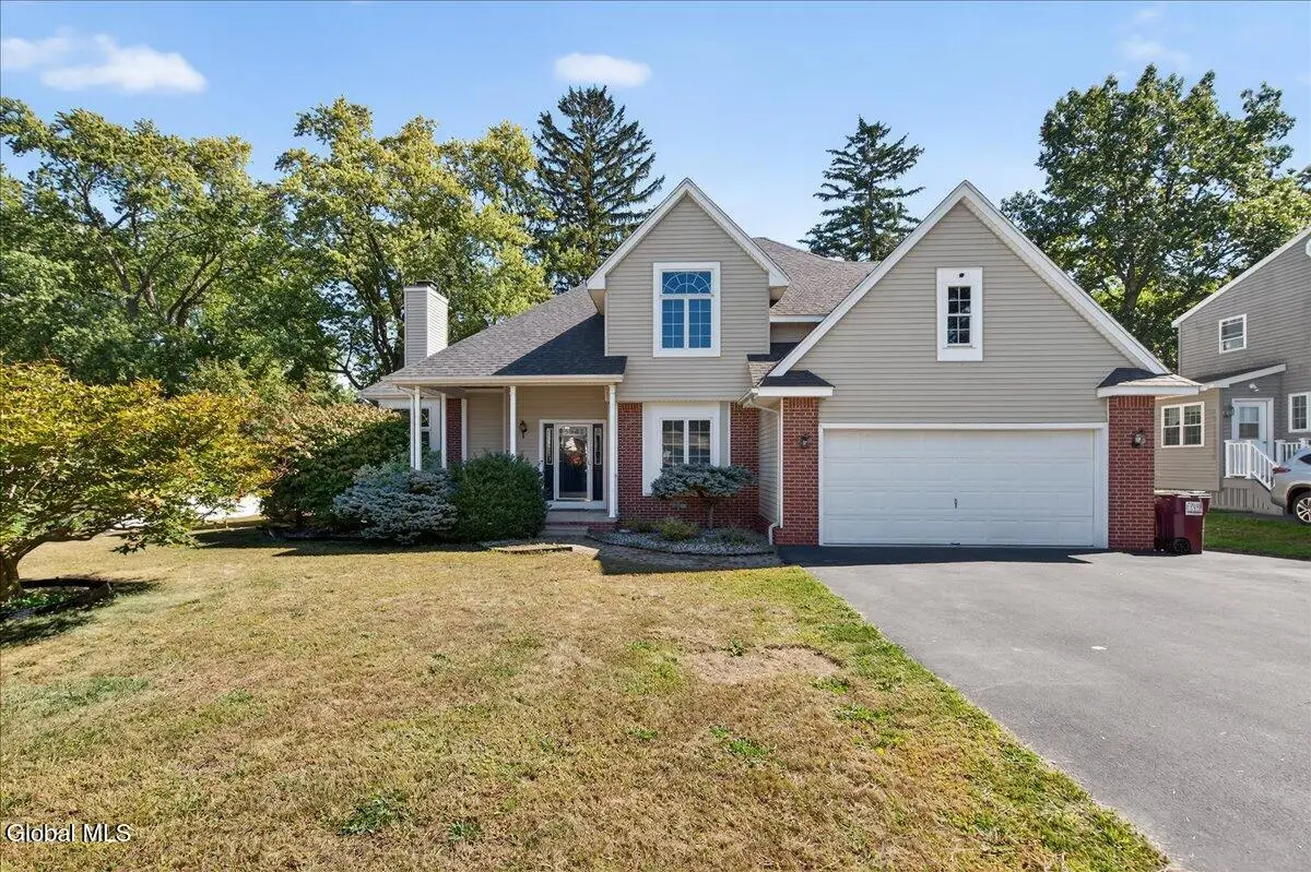 42 Dewey Avenue, Halfmoon, NY 12118 - Image #1