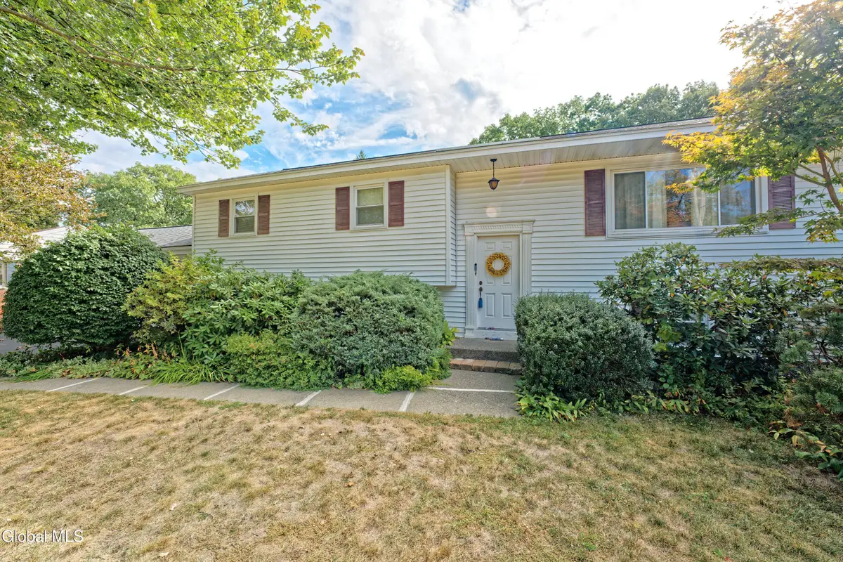 102 Wendell Avenue, Troy, NY 12180 - Image #1