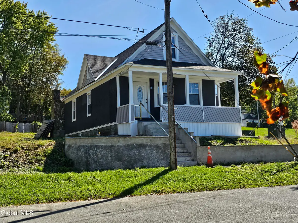 2402 Ave B Extension, Schenectady, NY 12308 - Image #1