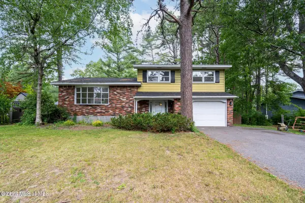 4 Ponderosa Drive, Voorheesville, NY 12186