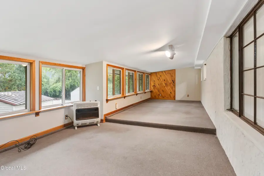 1005 Brunswick Place, Rotterdam, NY 12303 - Image #3