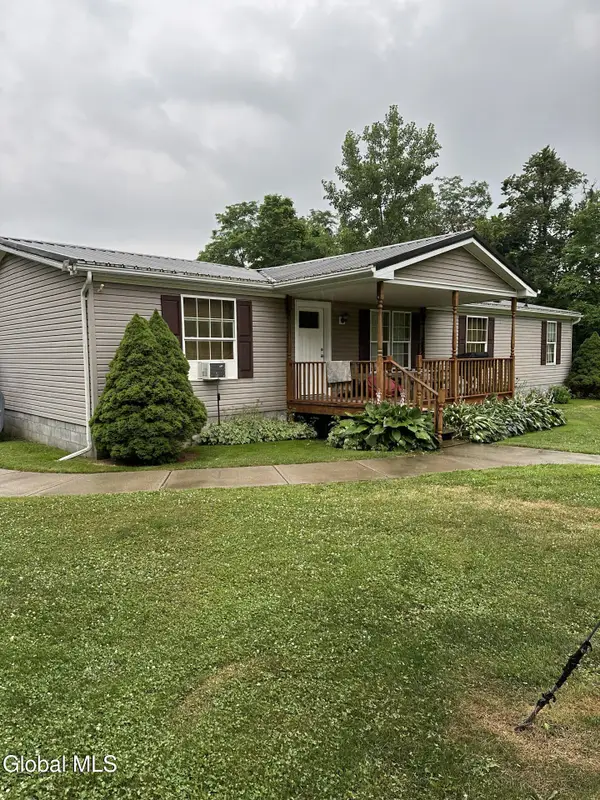 25 County Rte 413, Westerlo, NY 12193