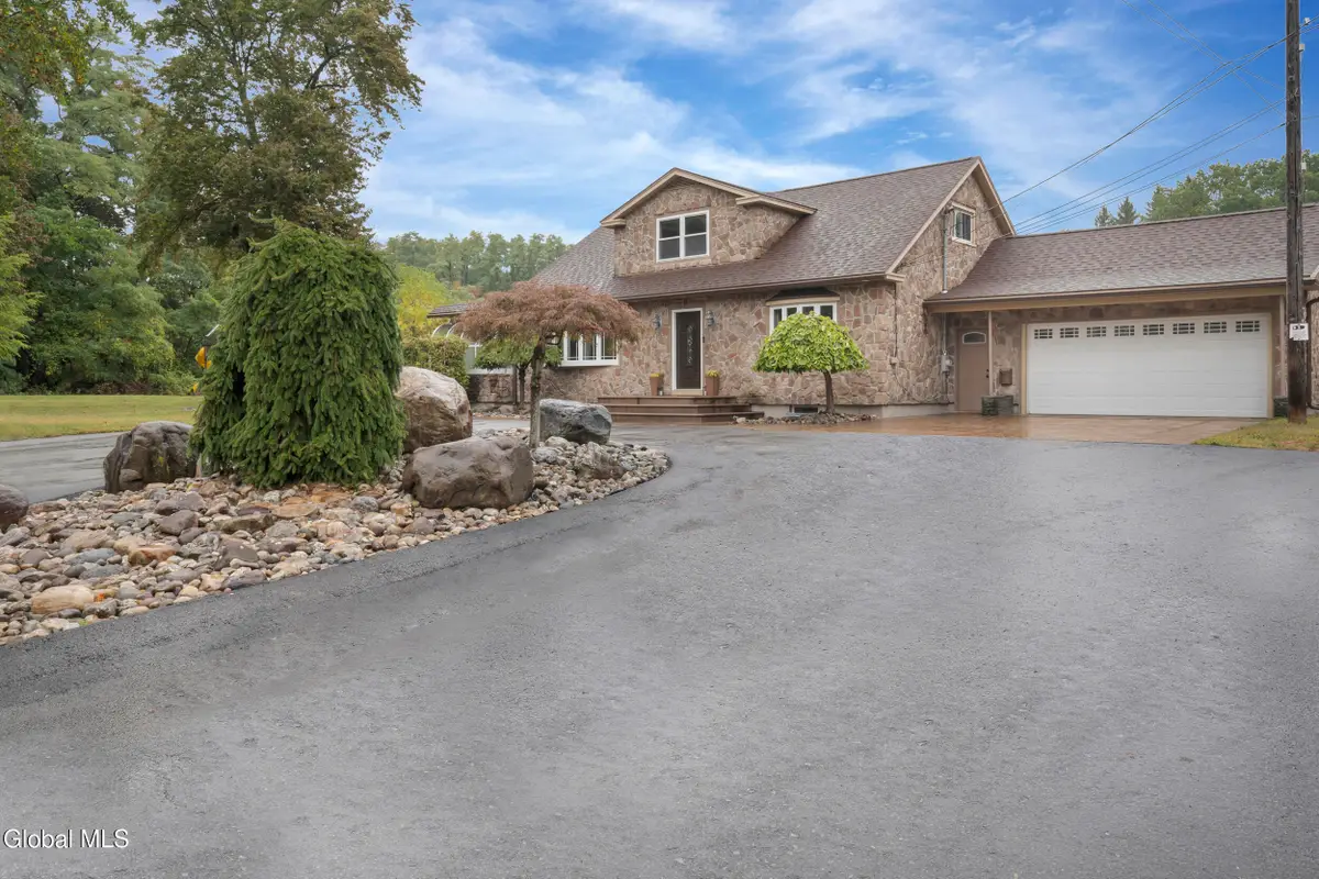 200 Maeotsa Lane, Guilderland, NY 12009 - Image #1