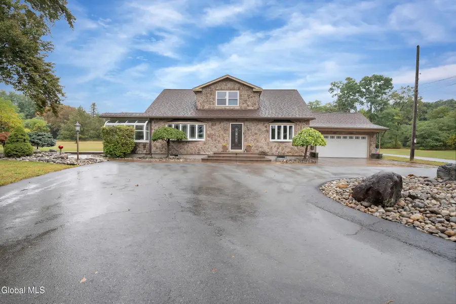 200 Maeotsa Lane, Guilderland, NY 12009 - Image #2