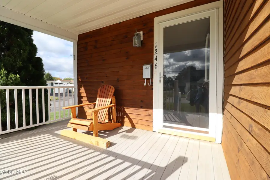 1246 Paul Avenue, Rotterdam, NY 12306 - Image #2