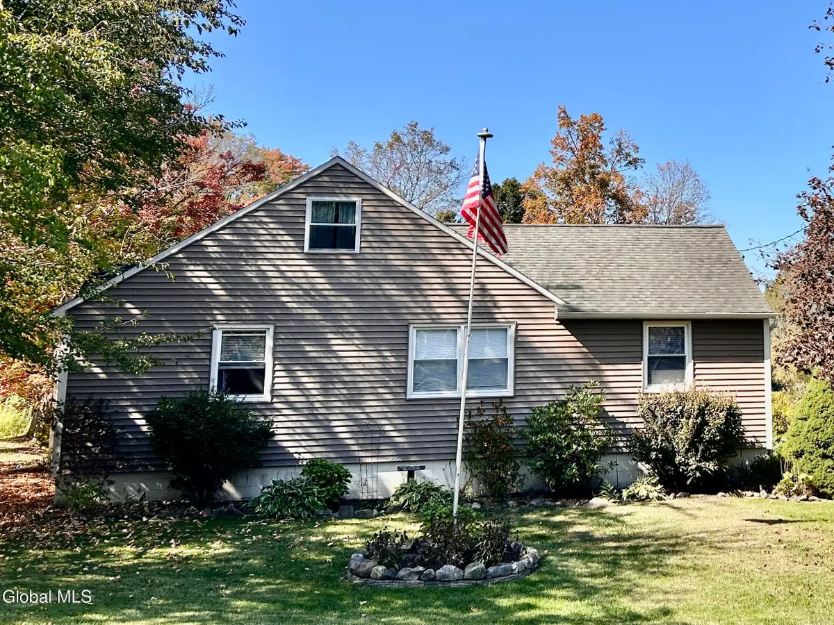 1900 North Road, Glenville, NY 12010 - Image #1