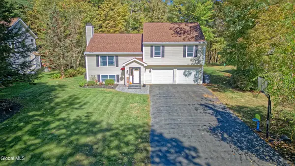 8 Dandelion Drive, Wilton, NY 12831