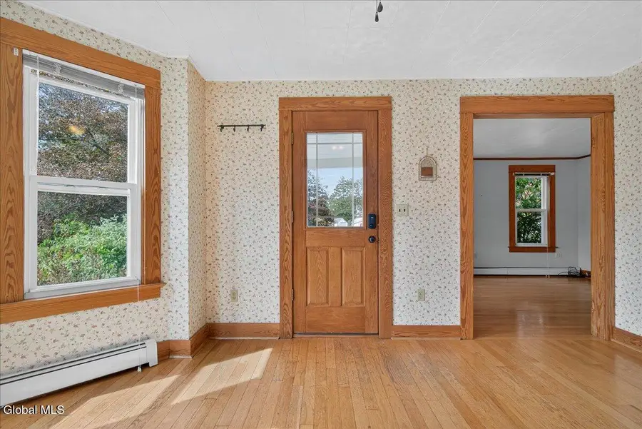 8 Orchard Street, Rotterdam Junction, NY 12150 - Image #3