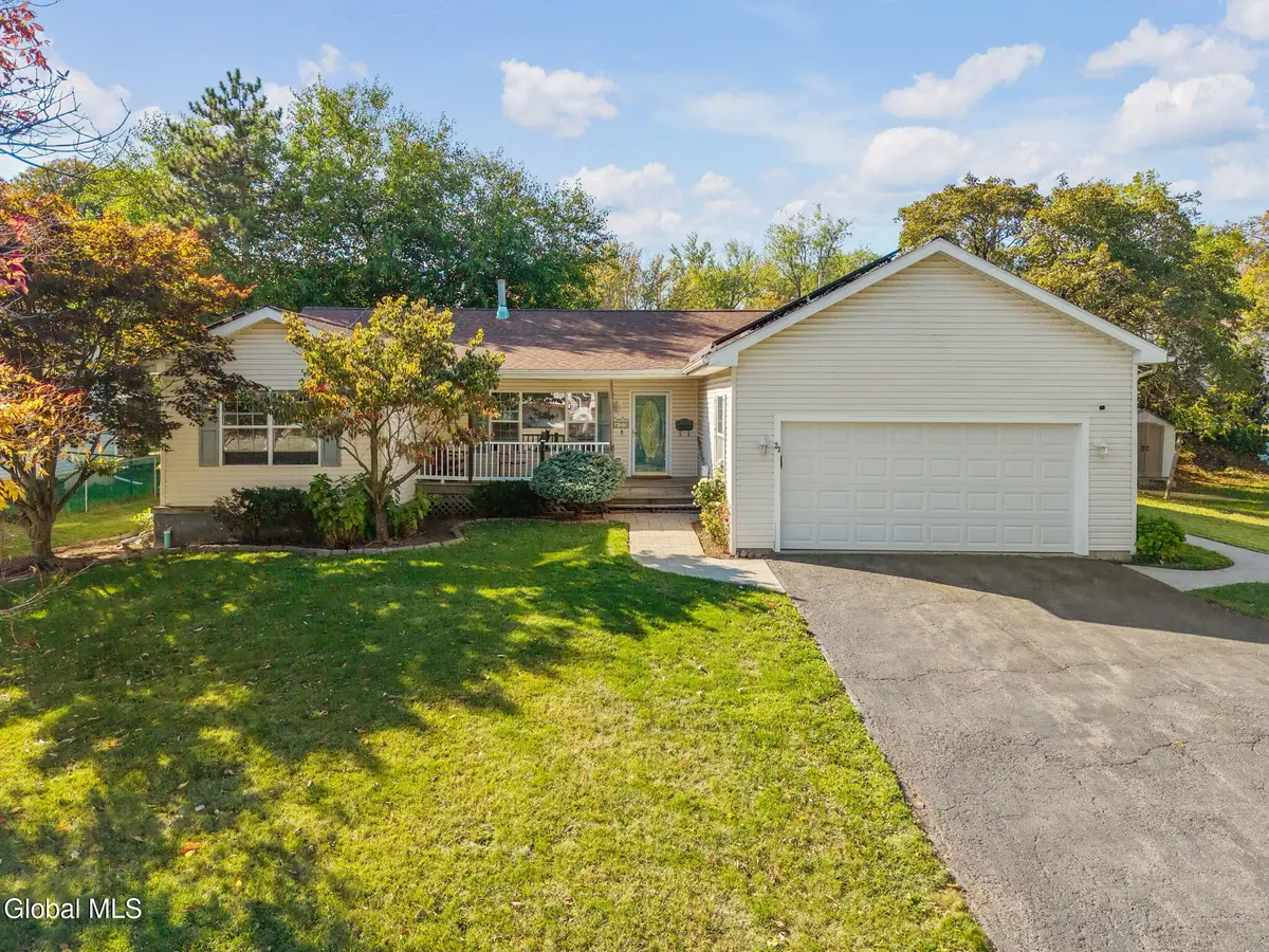 23 Conliss Avenue, Cohoes, NY 12047 - Image #1