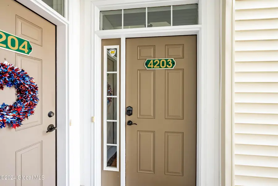 4203 Admirals Walk Drive, Cohoes, NY 12047 - Image #3