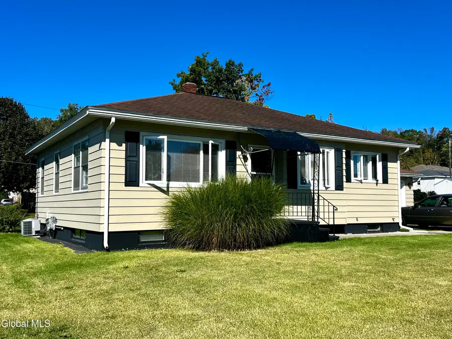 20 Peter Lane, Amsterdam, NY 12010 - Image #2