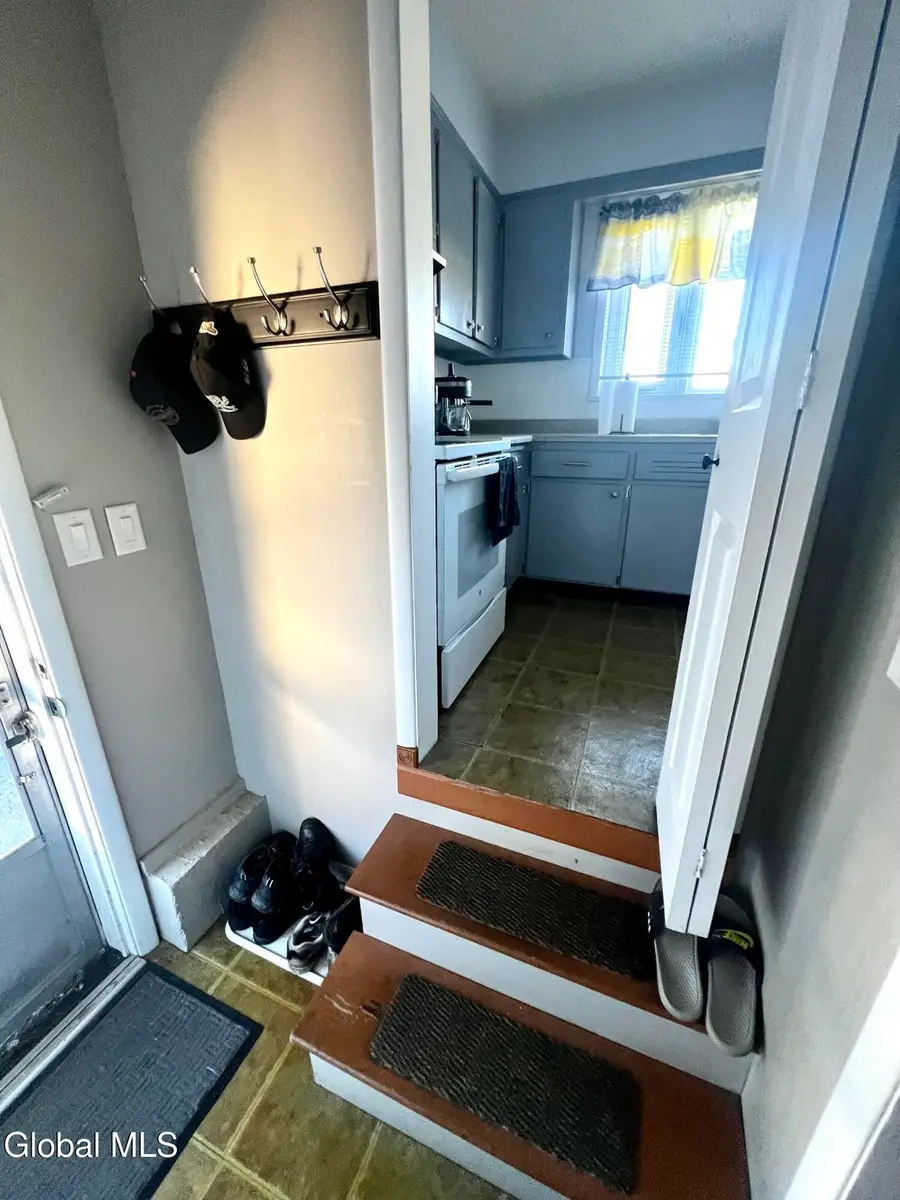 20 Peter Lane, Amsterdam, NY 12010 - Image #3