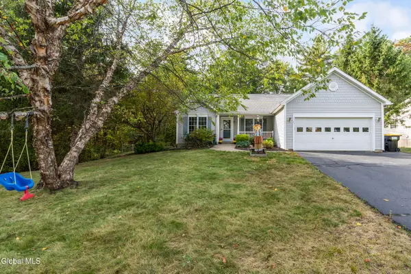 1143 Clute Crest Drive, Niskayuna, NY 12309