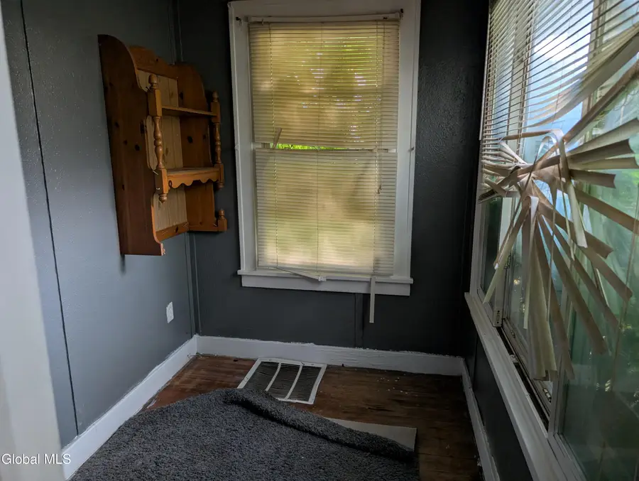 450 Eleanor Street, Schenectady, NY 12306 - Image #3