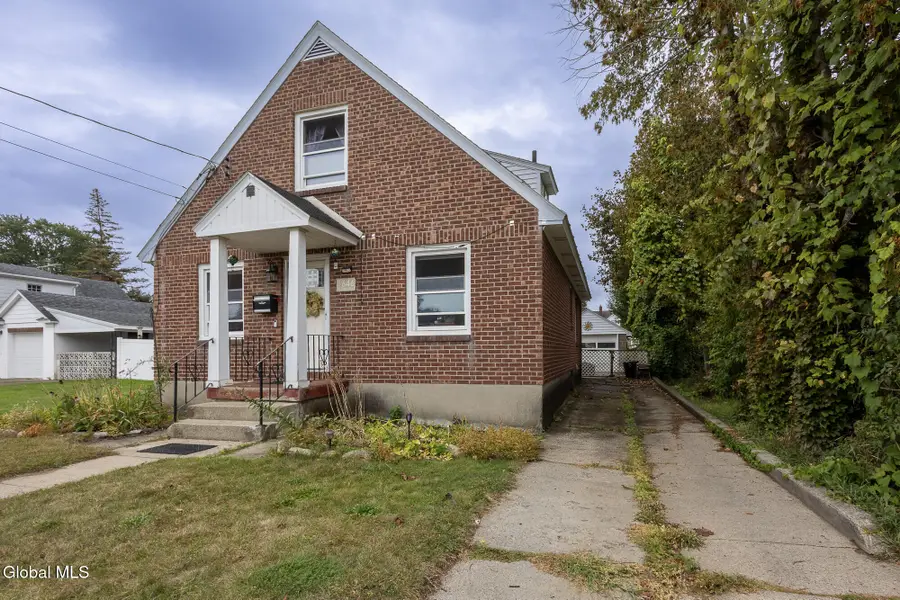 1646 Van Cortland Street, Schenectady, NY 12303 - Image #2