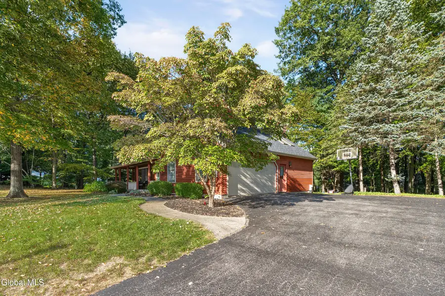 3 Buckingham Court, Clifton Park, NY 12065 - Image #3