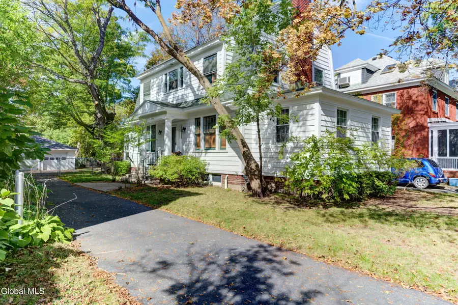 1053 Brierwood Boulevard, Schenectady, NY 12308 - Image #2