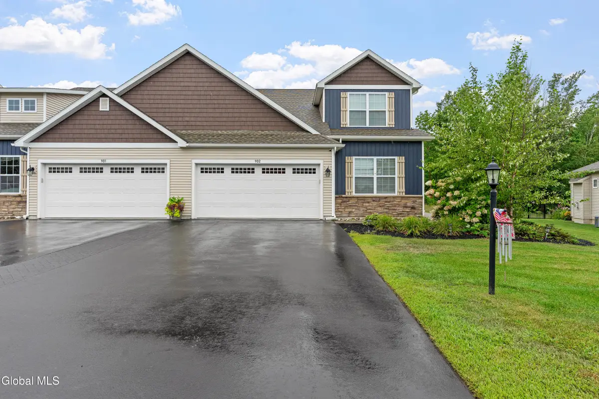 902 Anthony Street, North Greenbush, NY 12180 - Image #1