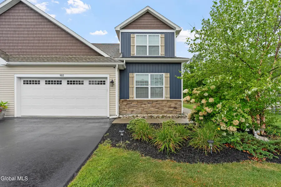 902 Anthony Street, North Greenbush, NY 12180 - Image #3