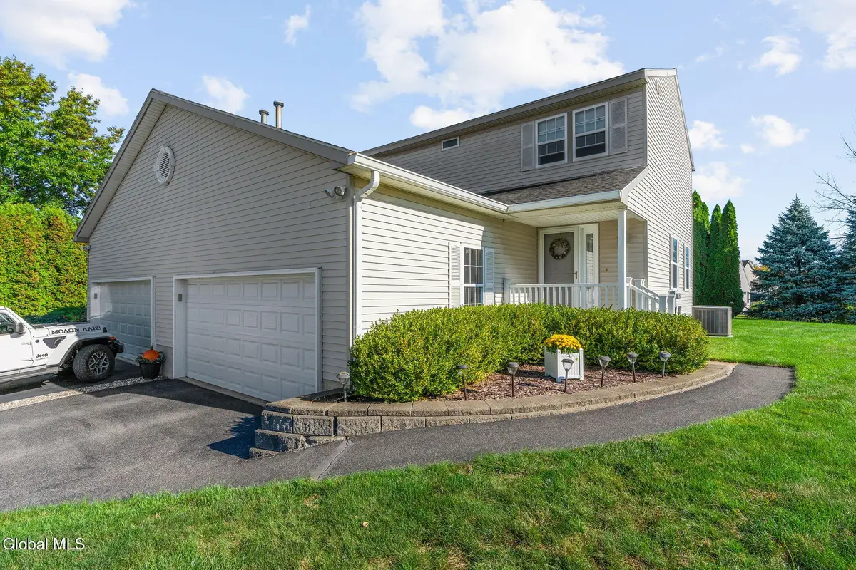 5 Erie Court, Waterford, NY 12188 - Image #1