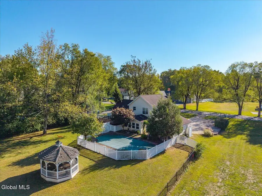 106 Calhoun Drive, Schaghticoke Town, NY 12182 - Image #3