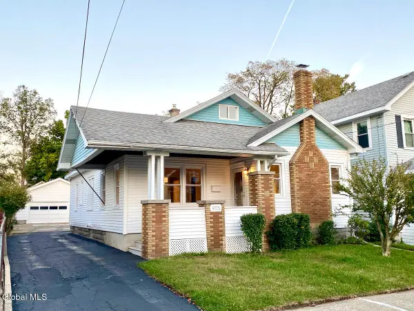 905 Cleveland Avenue, Schenectady, NY 12306