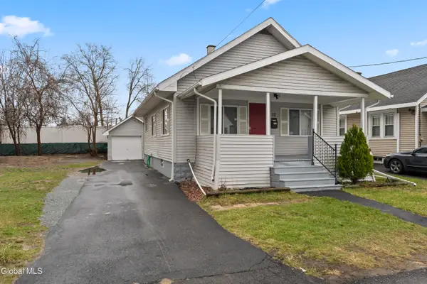 12 Arcadia Court, Colonie, NY 12205