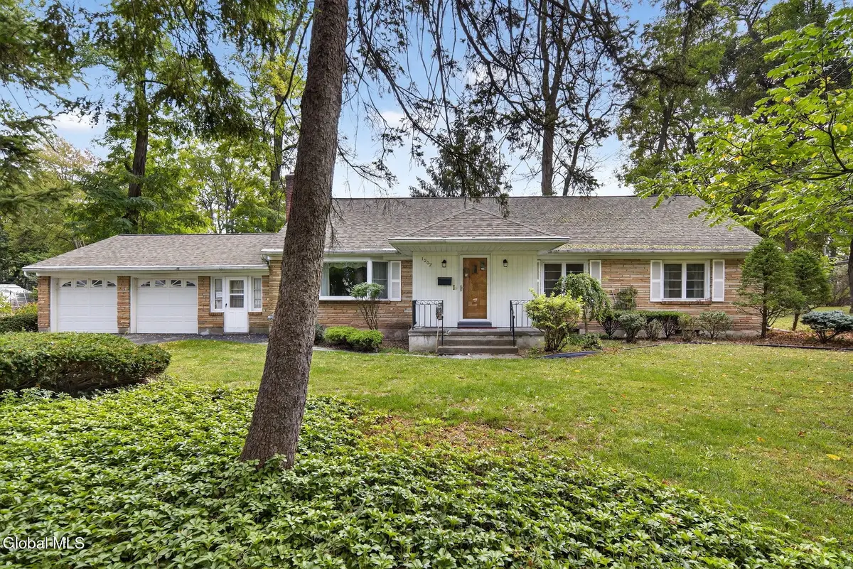 1002 N Country Club Drive, Niskayuna, NY 12309 - Image #1