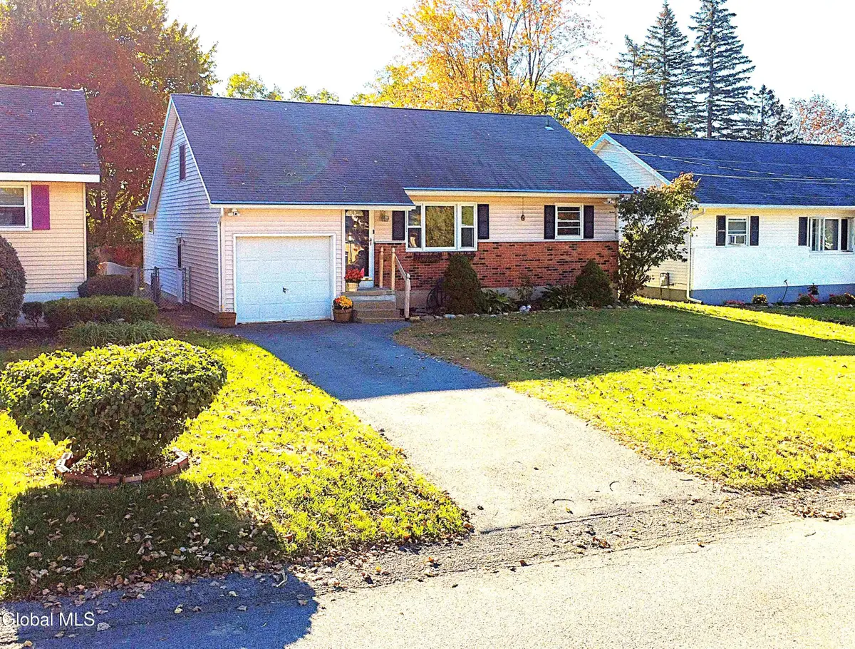 174 Ward Avenue, Schenectady, NY 12304 - Image #1