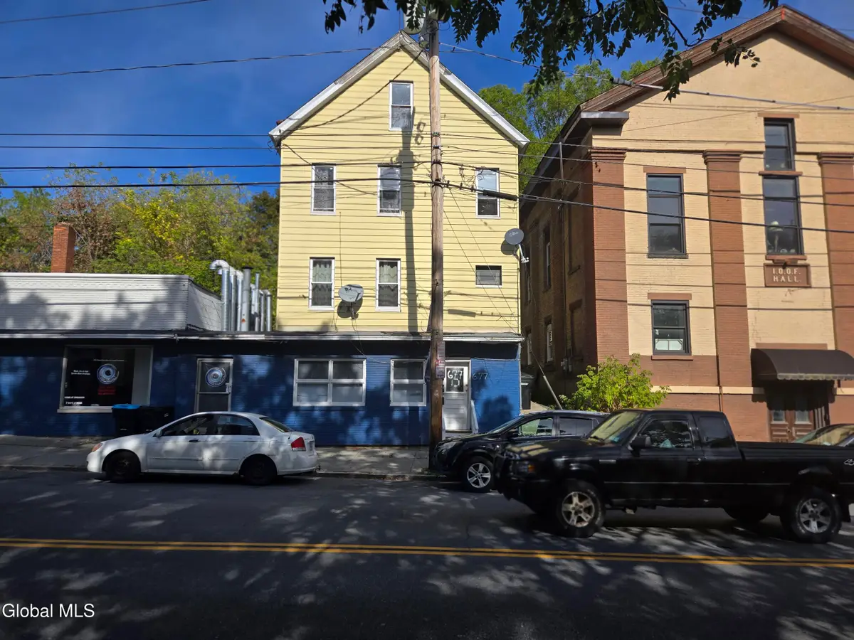 677 Pawling Avenue, Troy, NY 12180 - Image #1