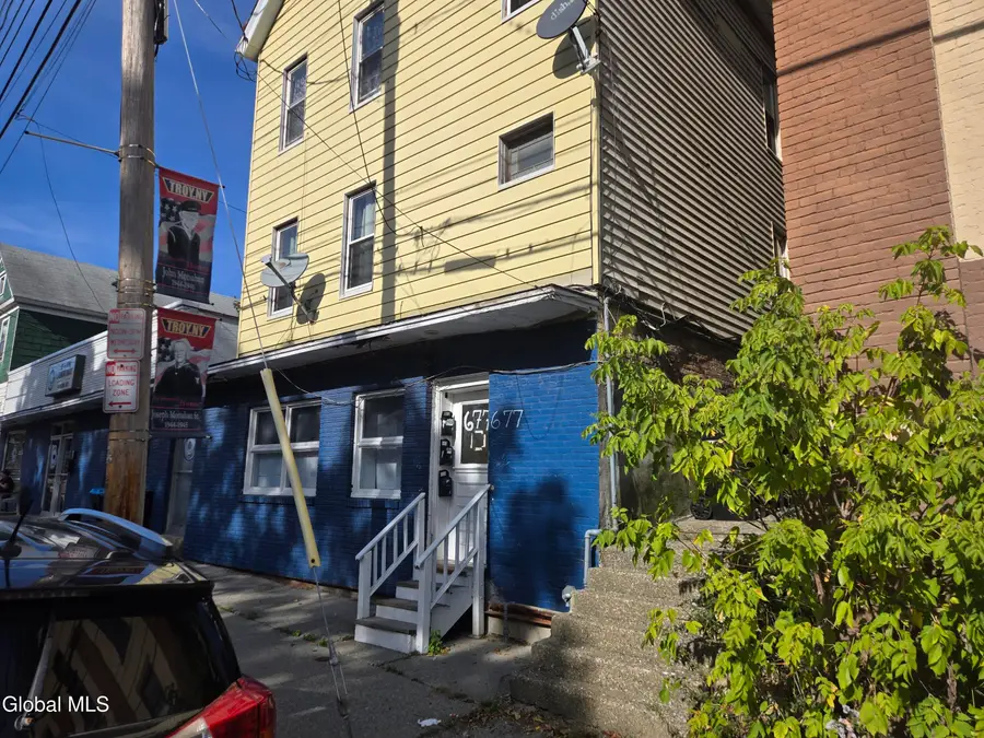 677 Pawling Avenue, Troy, NY 12180 - Image #2