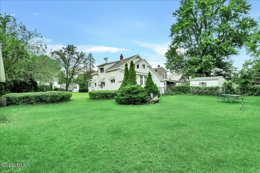 3 Hackett Avenue, Colonie, NY 12205 - Image #3