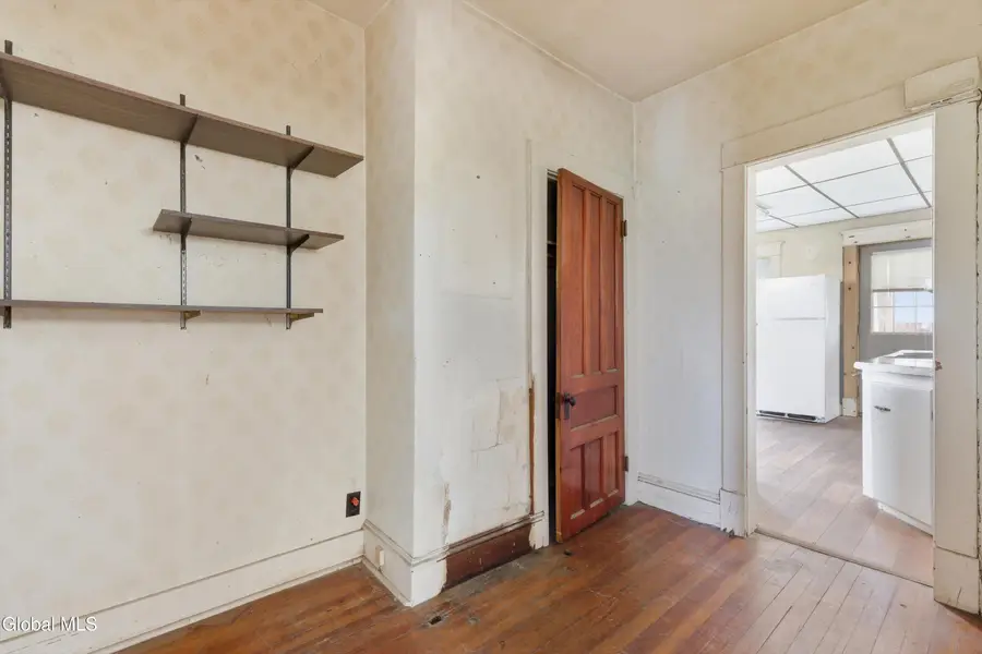 1920 Avenue B, Schenectady, NY 12308 - Image #2